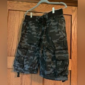 South Pole woodland cargo shorts